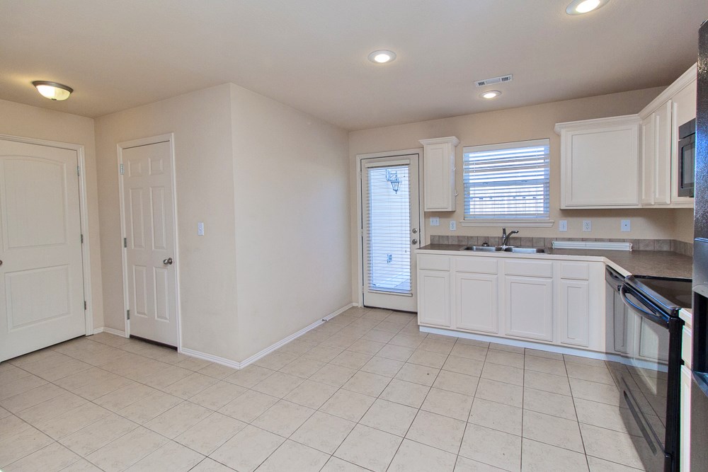 Walnut Crossing - Residential