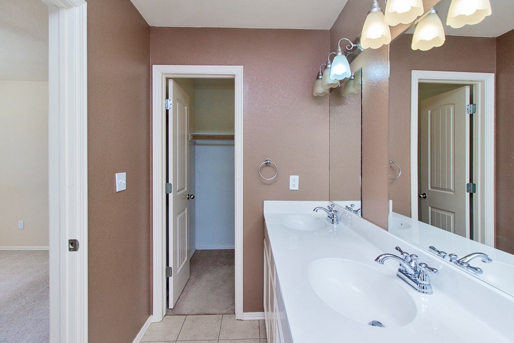 Walnut Crossing - Residential