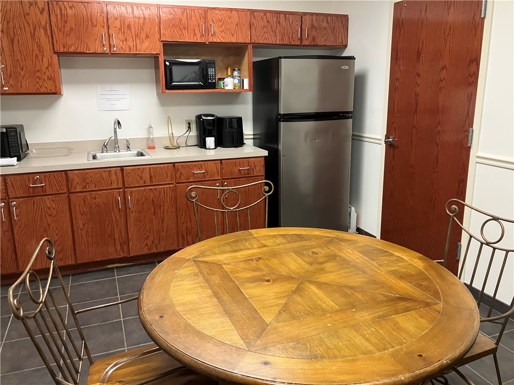 Executive Center Place Bentonville - Commercial Lease