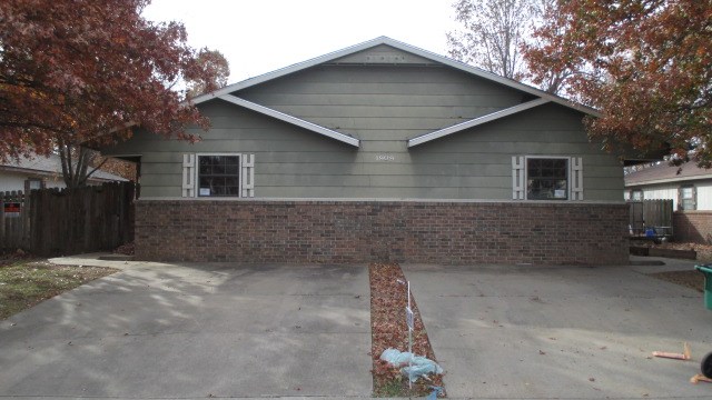 Priced to Sell.  Come check out this awesome duplex located close to Springdale Country Club, Lake Fayetteville and Shopping Centers.  This duplex offers 3 bedrooms, 2 baths, fenced in yard and supply room on each side.  This is a Fannie Mae Homepath property. Fannie Mae requirements in attachment. Owner Occupant Cert must be sent with all owner occupancy offers.