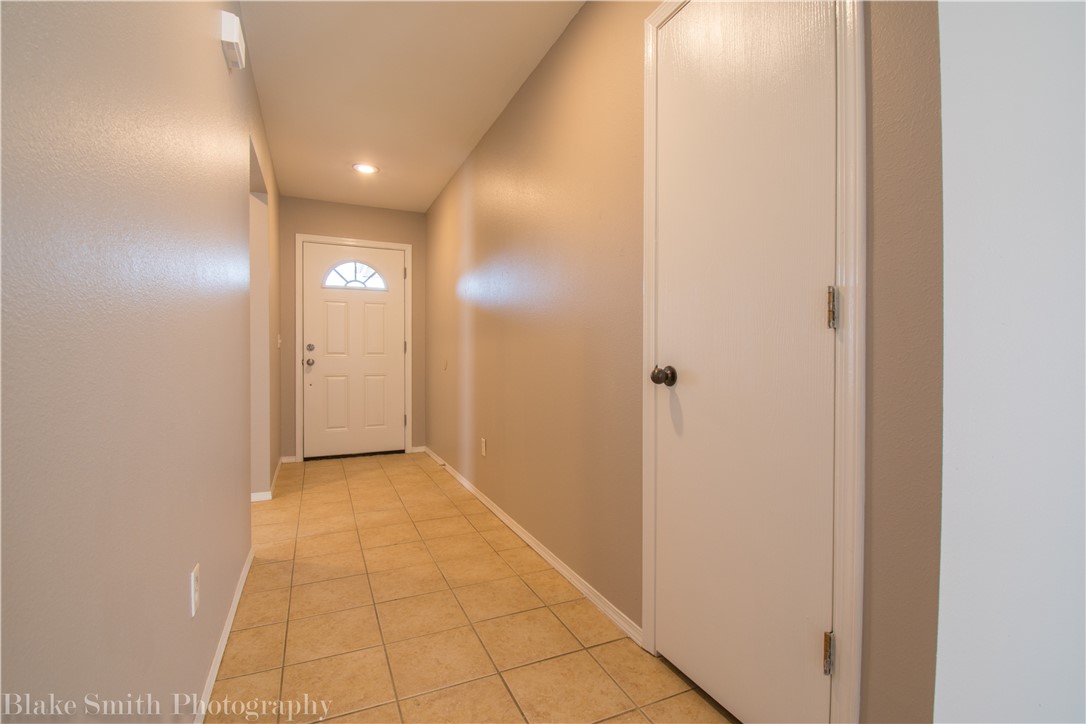 EAGLE CREST ESTATES-BENTONVILLE - Residential Lease
