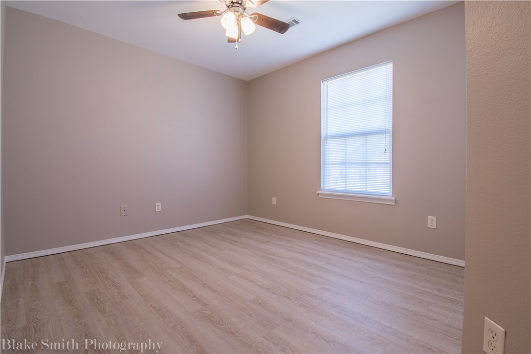 EAGLE CREST ESTATES-BENTONVILLE - Residential Lease