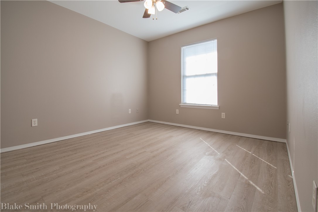 EAGLE CREST ESTATES-BENTONVILLE - Residential Lease