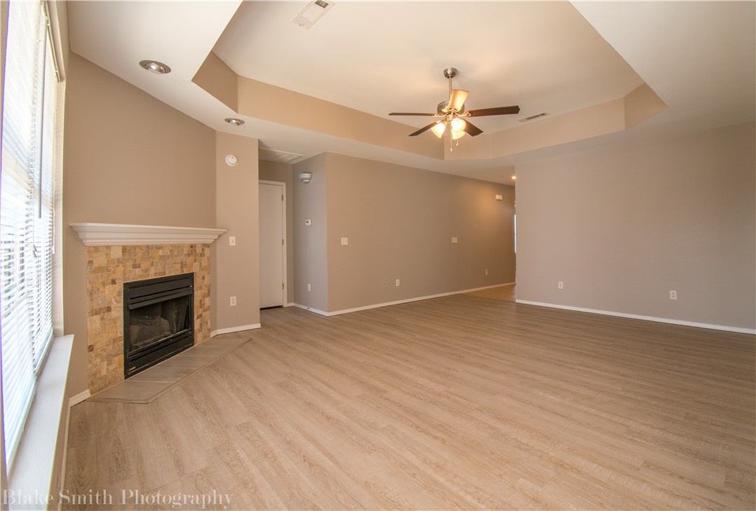 EAGLE CREST ESTATES-BENTONVILLE - Residential Lease