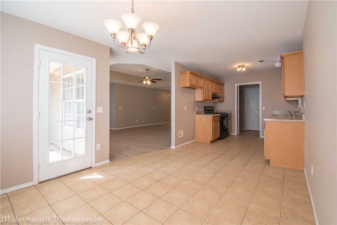 EAGLE CREST ESTATES-BENTONVILLE - Residential Lease