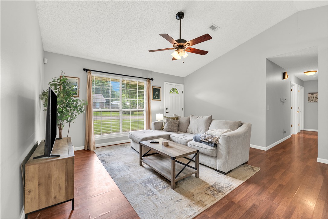 Meadowlark Ph 03 - Residential