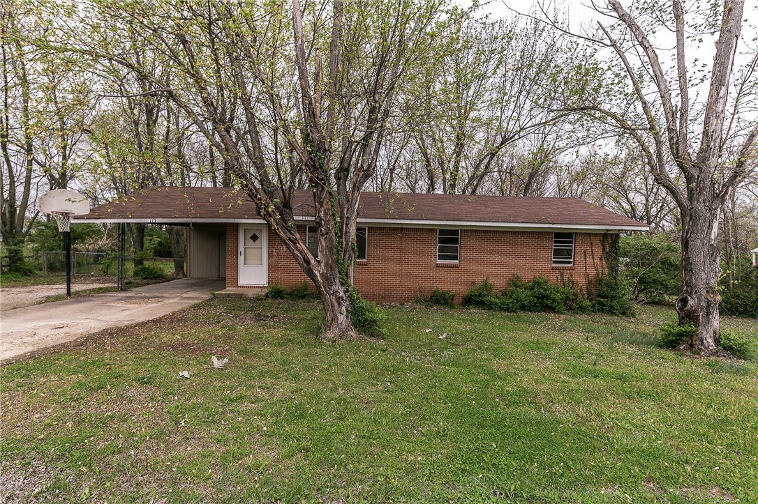Stapletons Sub - Residential Lease