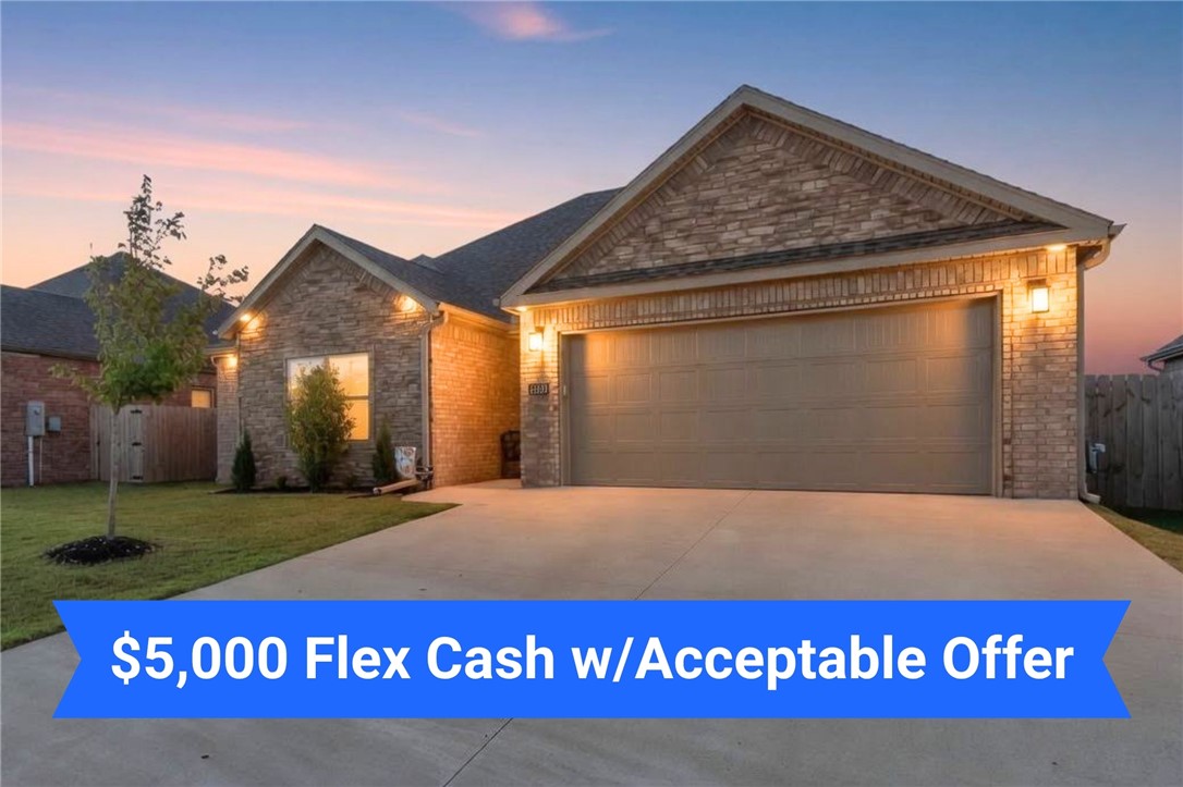 Seller offering $5,000 flex cash with acceptable offer for closing costs or rate buy down! This full brick and rock home in Walnut Grove features high ceilings and wood flooring in the entry and living room, granite counter tops, custom built cabinets, floor to ceiling rock fireplace, upgraded walk in tiled master shower and soaking tub. Abundant space in walk in closets and pantry. This home has a privacy fence, window blinds, covered patio, flat yard and driveway, and rain gutters. Welcome home!