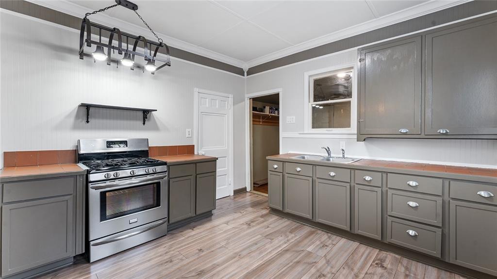 B F Sikes Add Rogers - Residential Lease