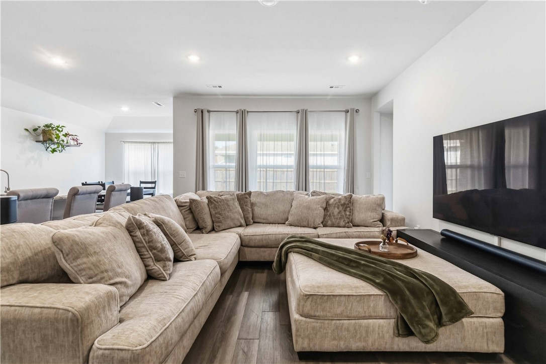 Willow Creek Ph 1 Rogers - Residential