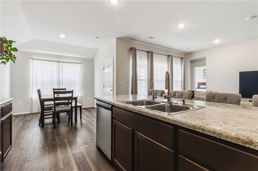 Willow Creek Ph 1 Rogers - Residential