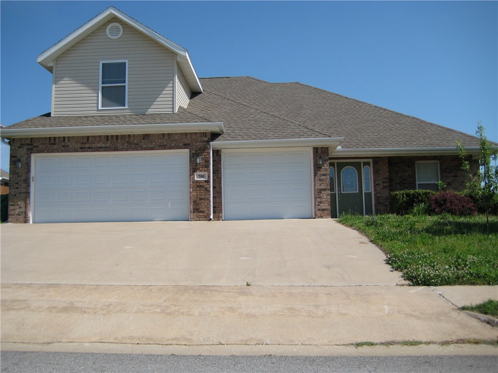Charlou Estates - Residential Lease