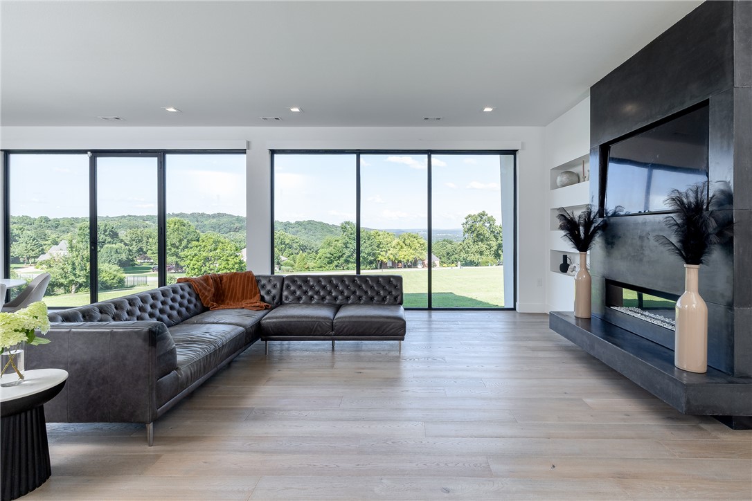 Ridgemonte View - Residential