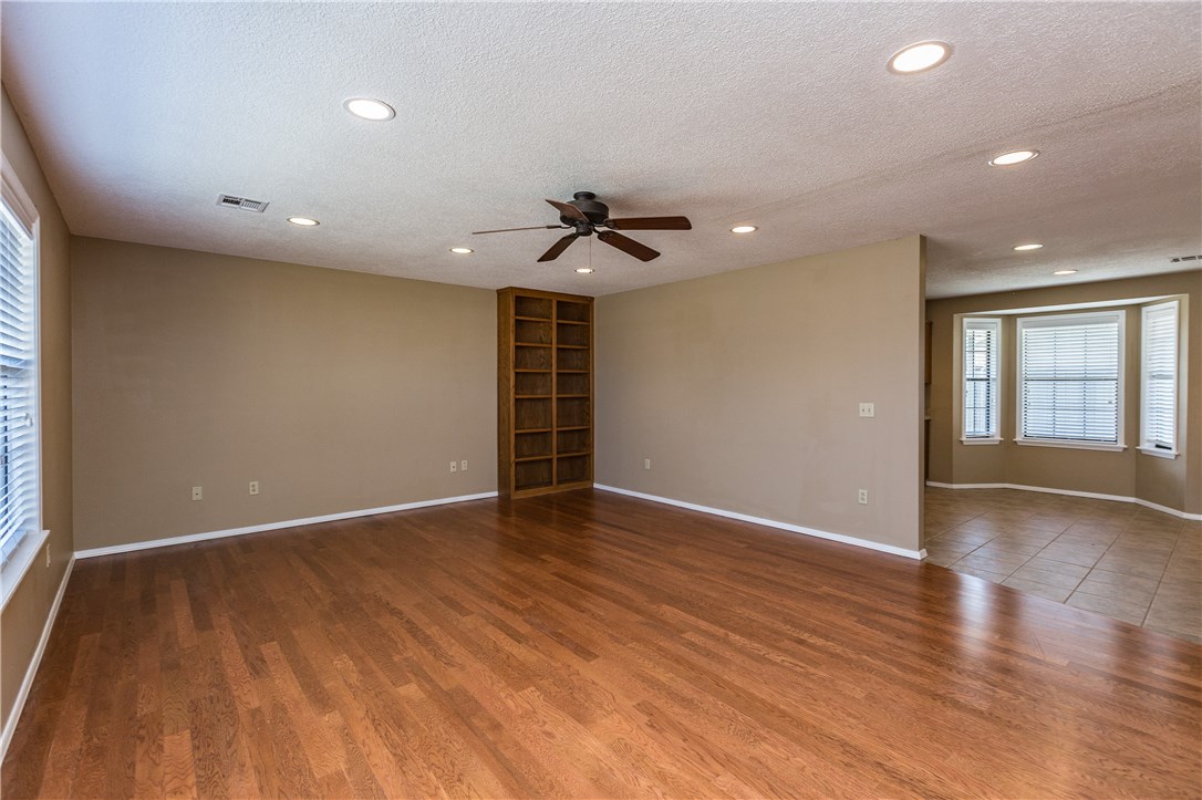 Pine Meadow Add Rogers - Residential