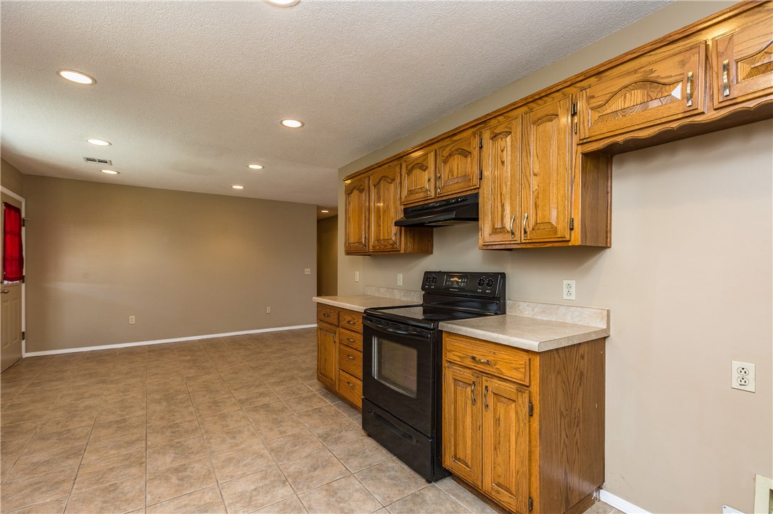 Pine Meadow Add Rogers - Residential