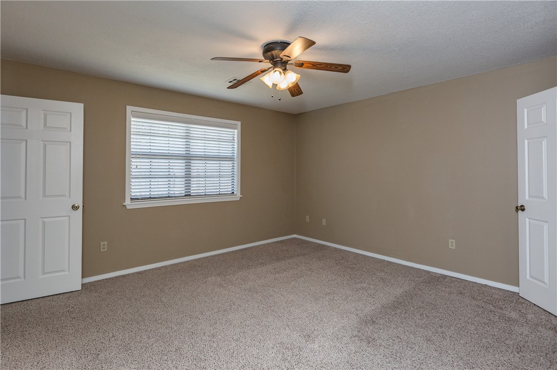 Pine Meadow Add Rogers - Residential