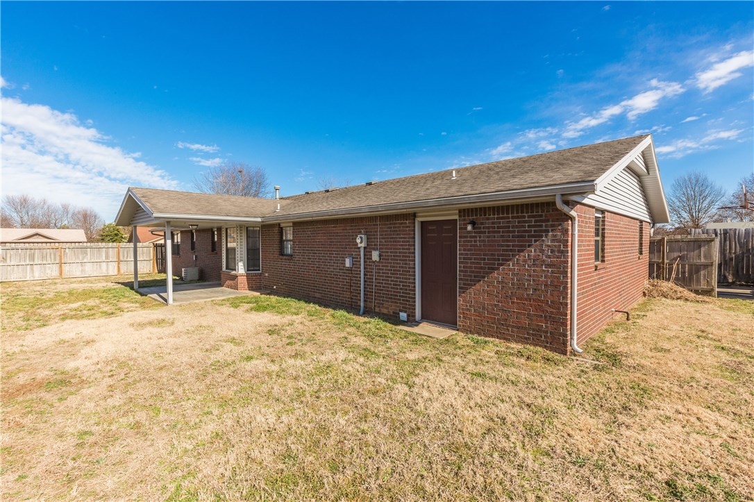 Pine Meadow Add Rogers - Residential