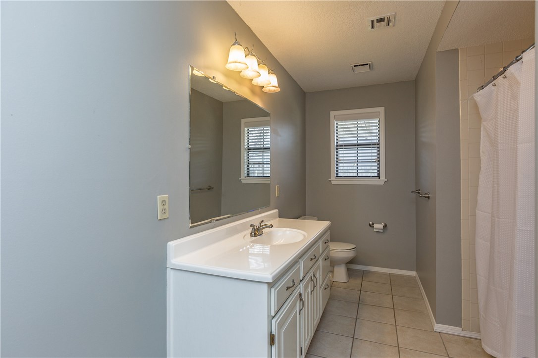 Pine Meadow Add Rogers - Residential