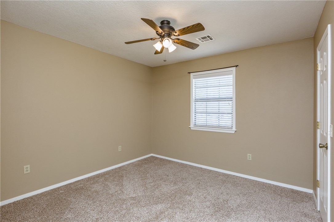 Pine Meadow Add Rogers - Residential