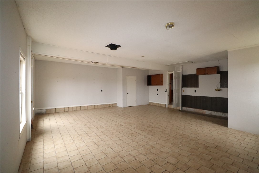 14-18-31-Springdale - Residential