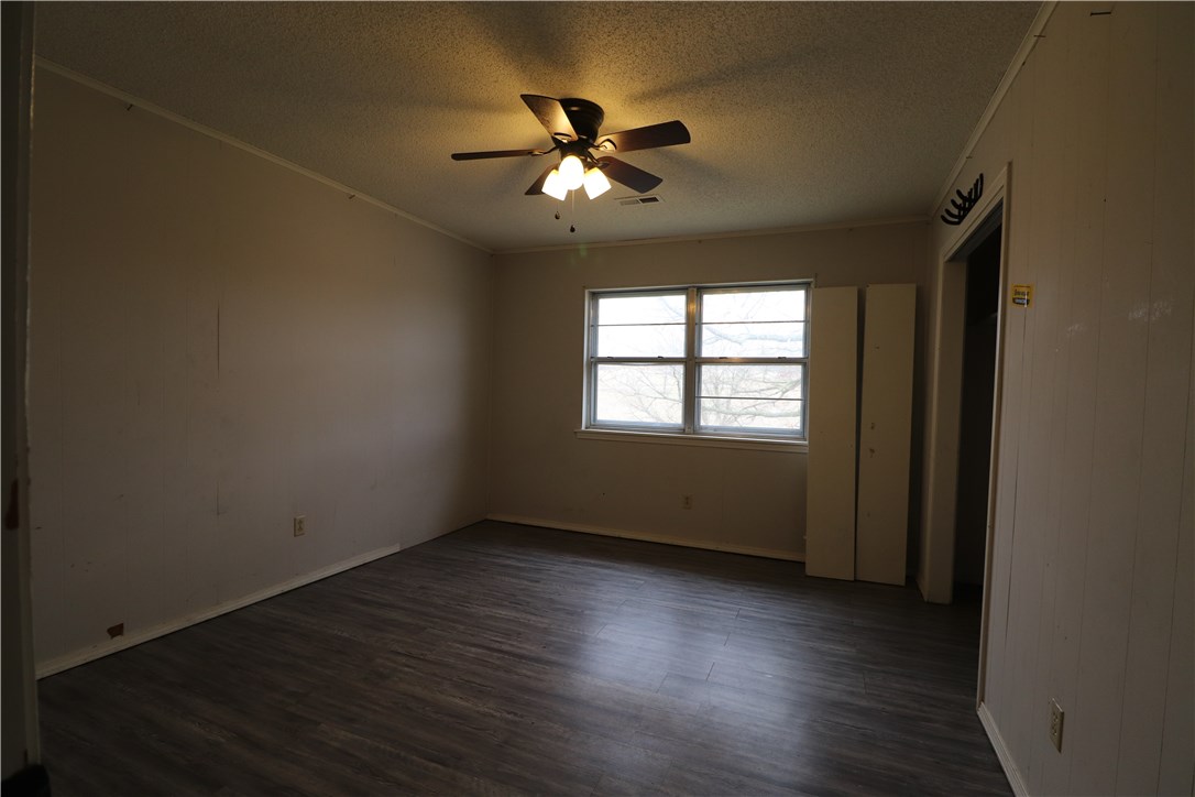 14-18-31-Springdale - Residential