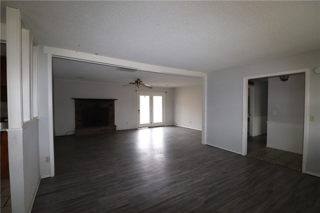 14-18-31-Springdale - Residential