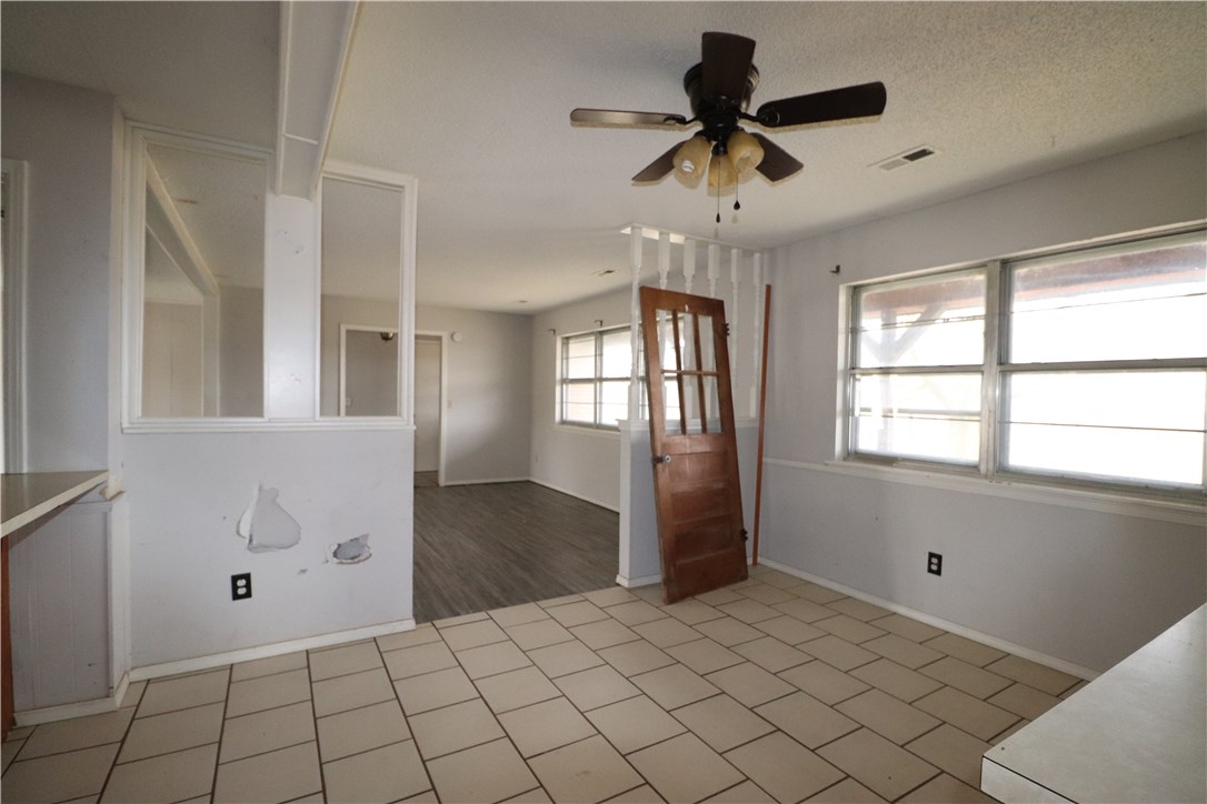 14-18-31-Springdale - Residential