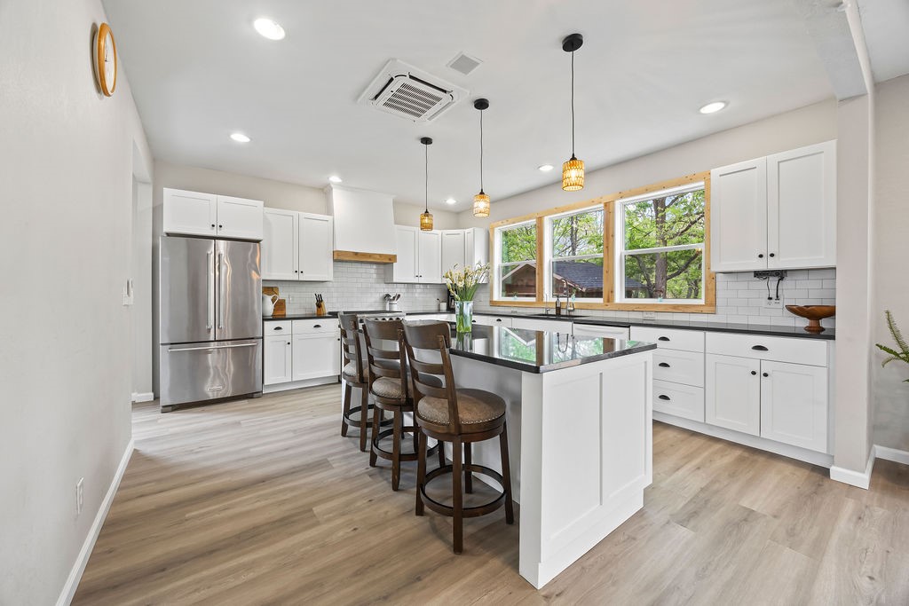 n / a - Residential