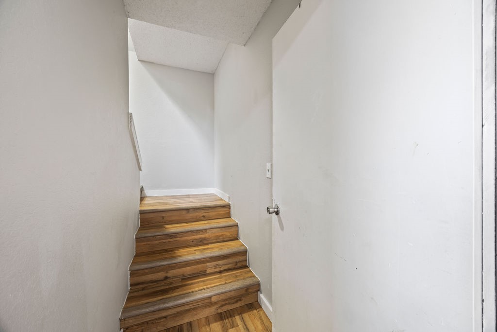 n / a - Residential