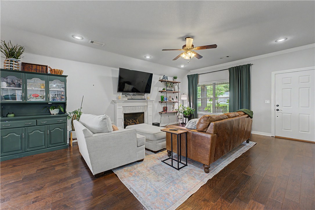 Holcomb Heights - Residential
