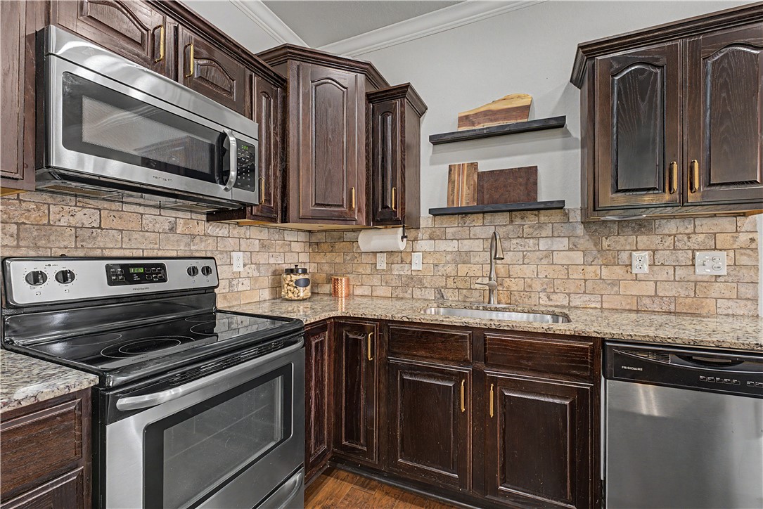 Holcomb Heights - Residential