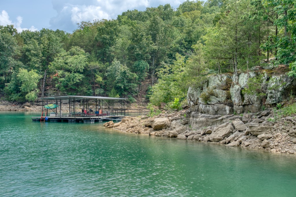 Big Clifty Shores Unit ` - Residential