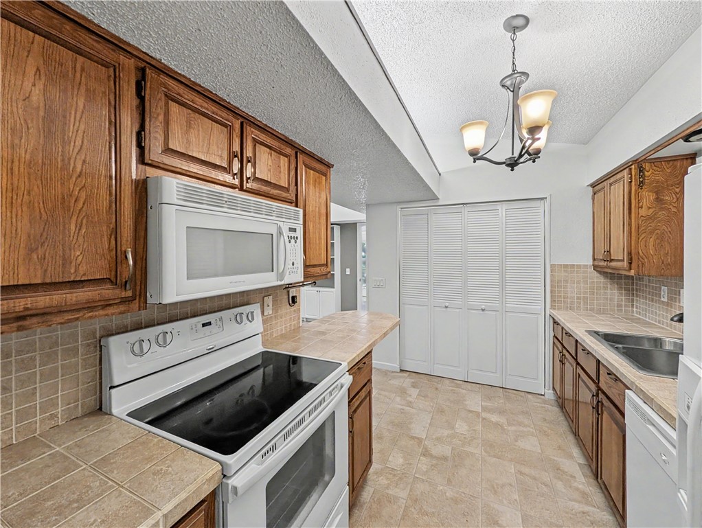 Brittany Courts Bvv - Residential