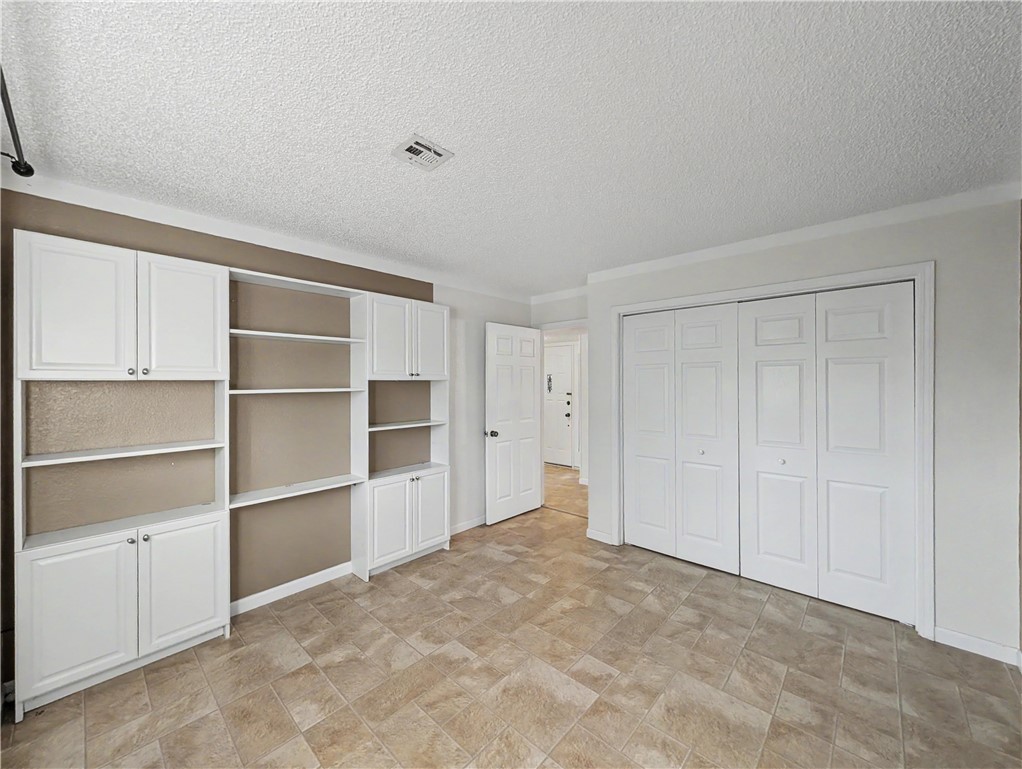 Brittany Courts Bvv - Residential