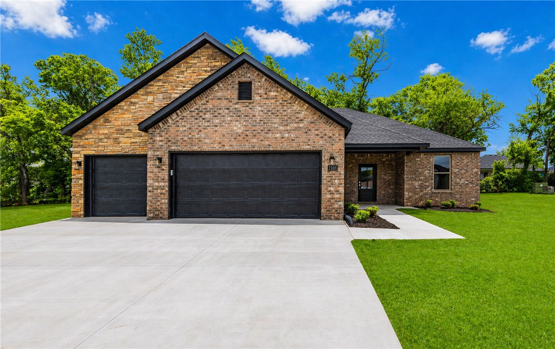 Oak Brook Sub Ph 1 Siloam Spgs - Residential