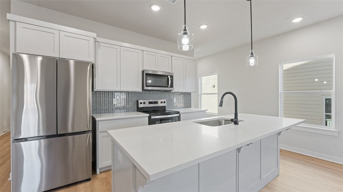 Pea Ridge Pointe Townhomes - Residential Lease