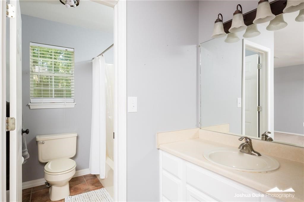 Walnut Park Add Ph III - Residential Lease
