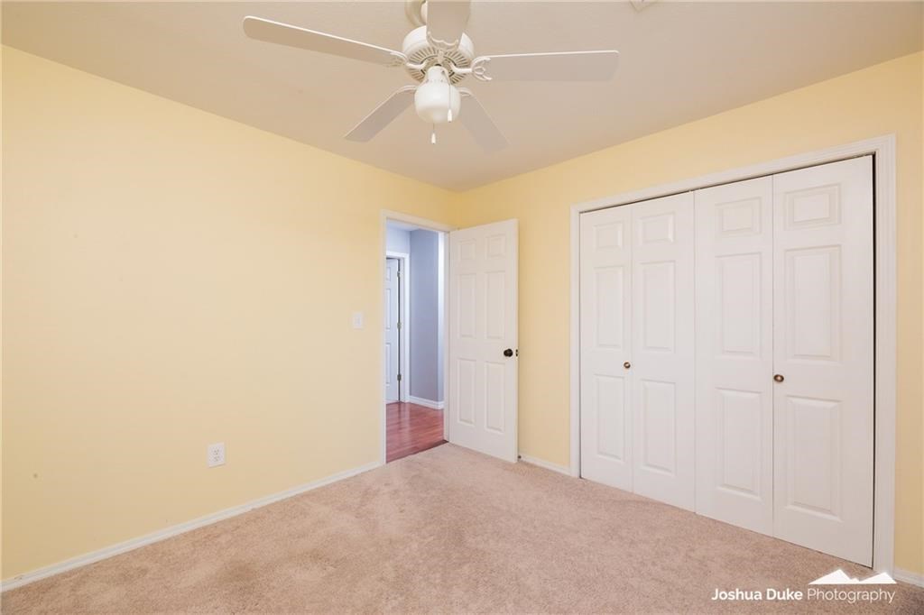 Walnut Park Add Ph III - Residential Lease