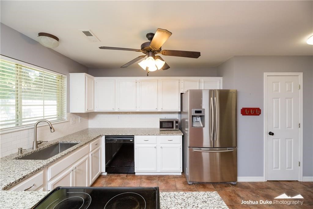 Walnut Park Add Ph III - Residential Lease