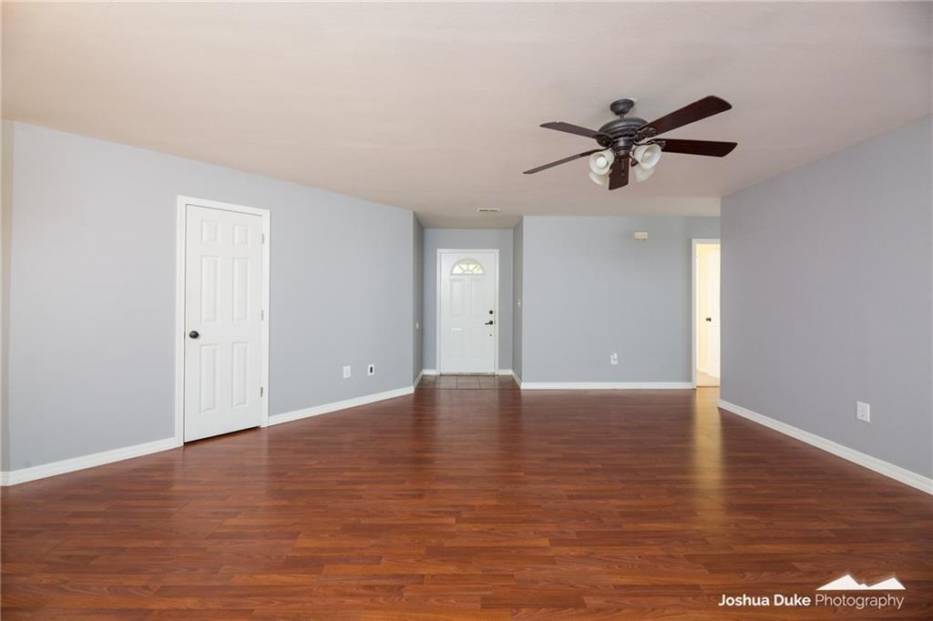 Walnut Park Add Ph III - Residential Lease