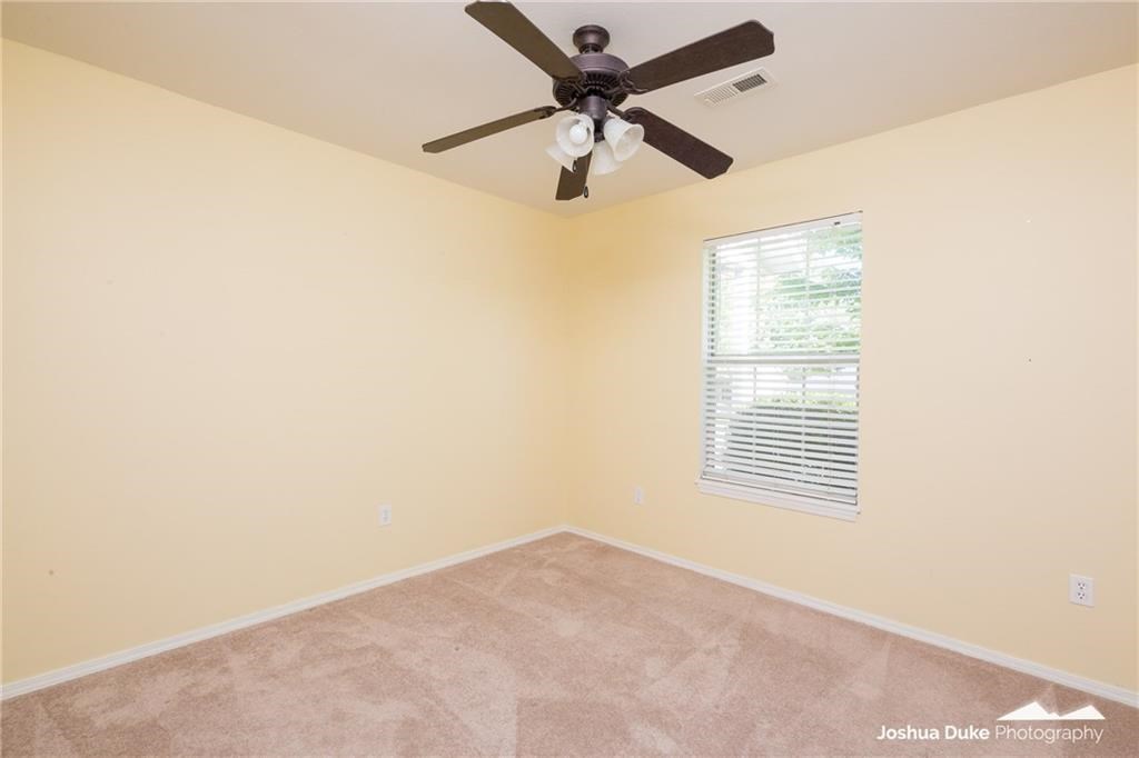 Walnut Park Add Ph III - Residential Lease