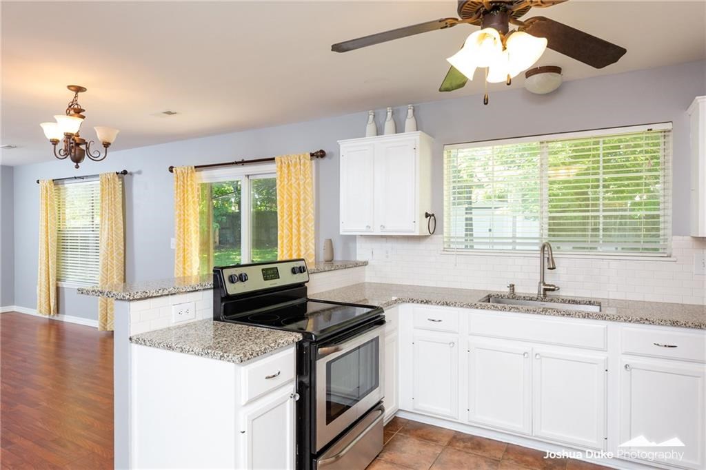 Walnut Park Add Ph III - Residential Lease