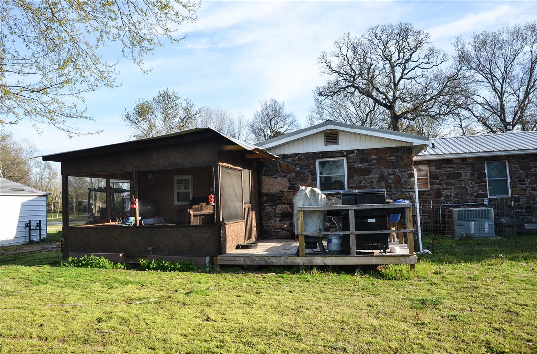 Elkins Outlots - Residential