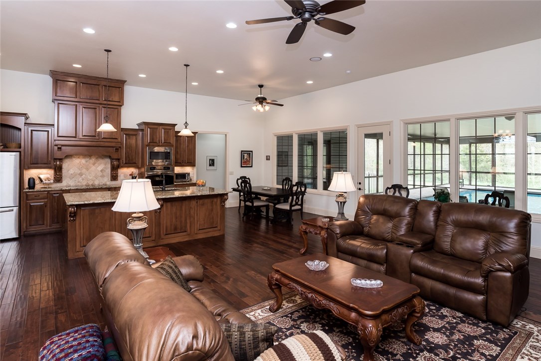 Meadows, The Little Flock - Residential