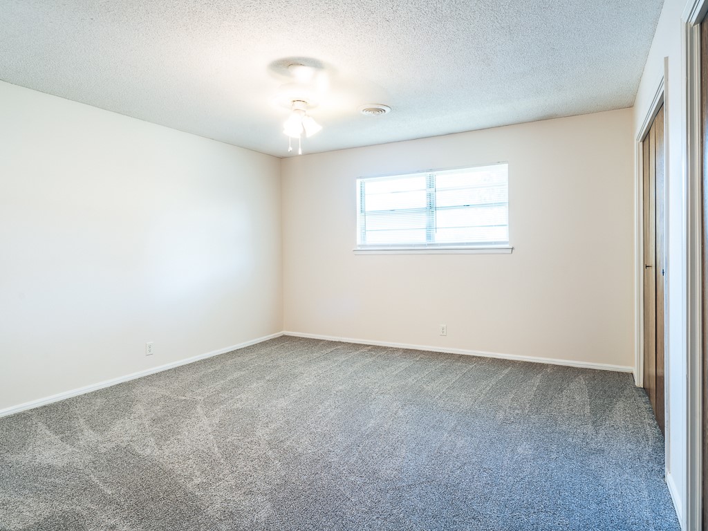Southern Hills Rogers - Residential Lease