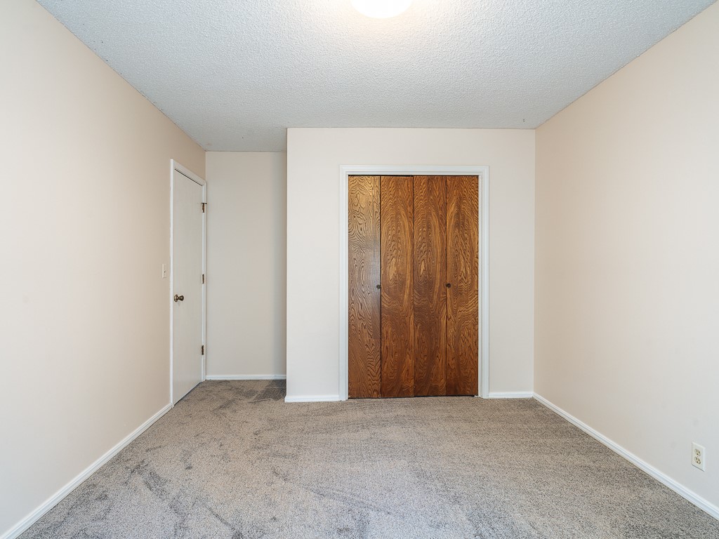 Southern Hills Rogers - Residential Lease