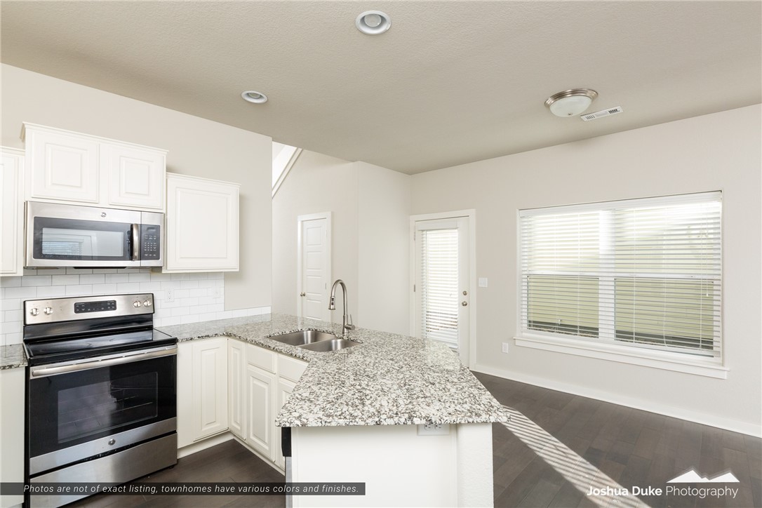 Links at Fayetteville Row - Residential Lease