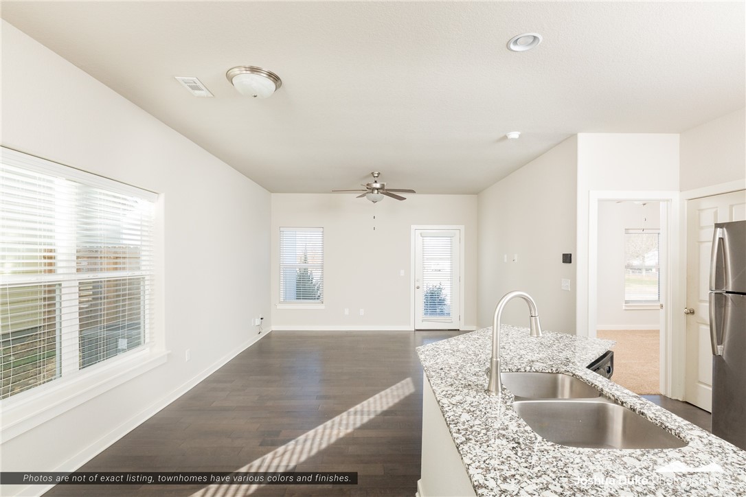 Links at Fayetteville Row - Residential Lease
