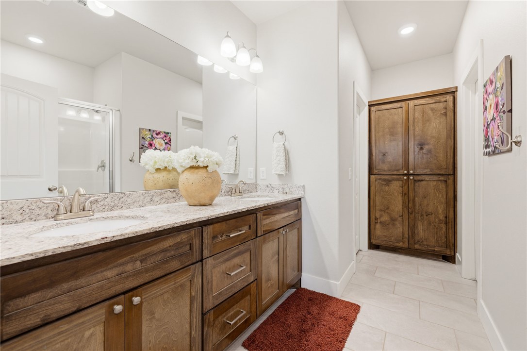 Hickory Meadows Sub Ph 1 - Residential