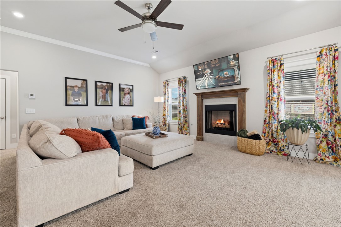 Hickory Meadows Sub Ph 1 - Residential